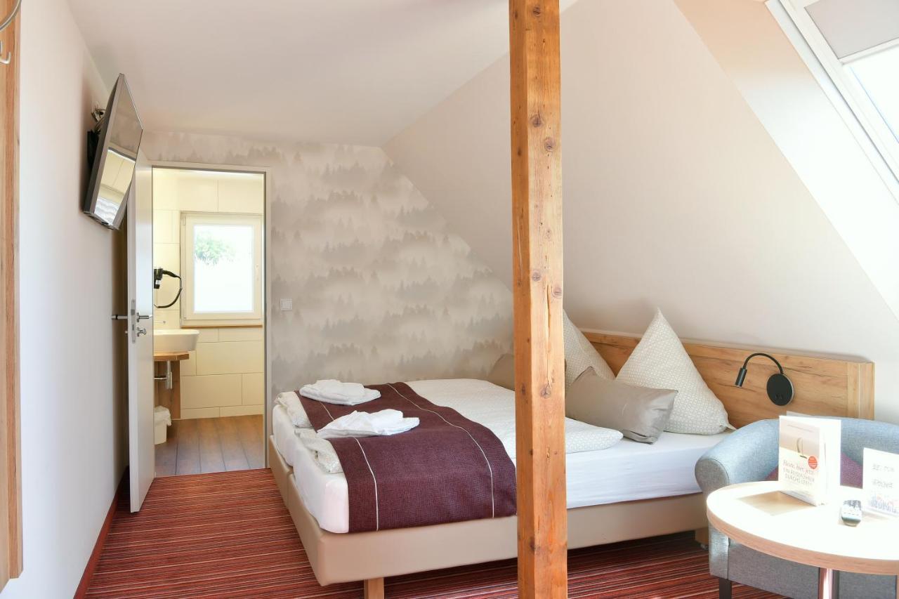Familienhotel "Rhoen Feeling" Bernshausen Exterior photo