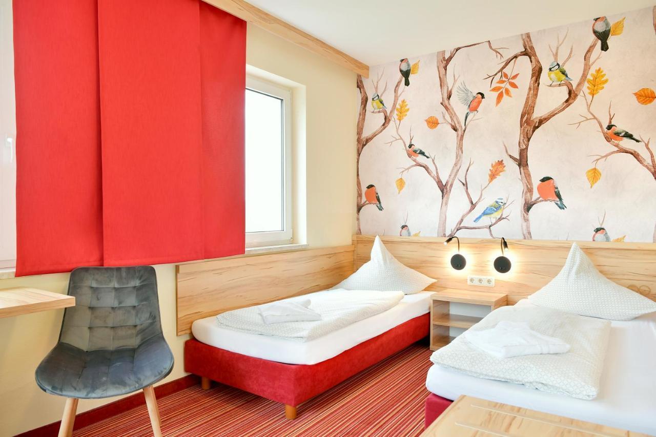 Familienhotel "Rhoen Feeling" Bernshausen Exterior photo